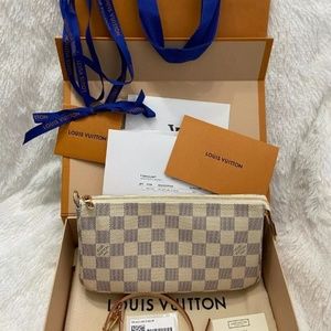 LV Pochette Accessoires